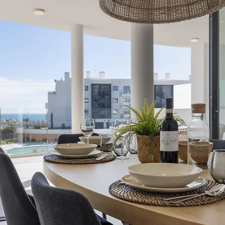 아파트 Vivi Homes - Deco Pool, Garden, Terrace & 푸엔히롤라