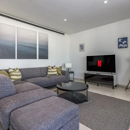 Apartment Vivi Homes - Deco Pool, Garden, Terrace &