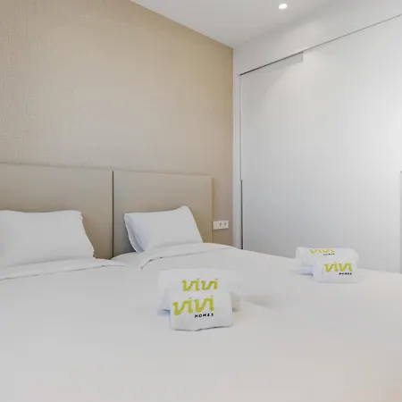 Vivi Homes - Deco Pool, Garden, Terrace & شقة فوينخيرولا