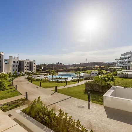 Vivi Homes - Deco Pool, Garden, Terrace & Apartment Fuengirola