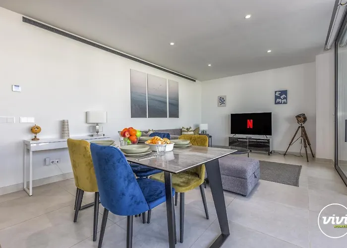 Apartamento Vivi Homes - Deco Pool, Garden, Terrace&beach *