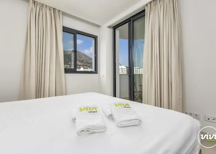 Vivi Homes - Deco Pool, Garden, Terrace&beach Apartamento