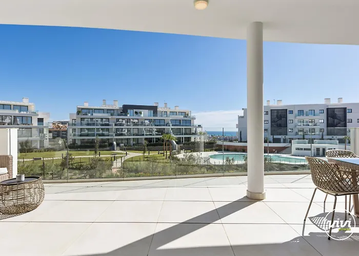 Apartamento Vivi Homes - Deco Pool, Garden, Terrace&beach *