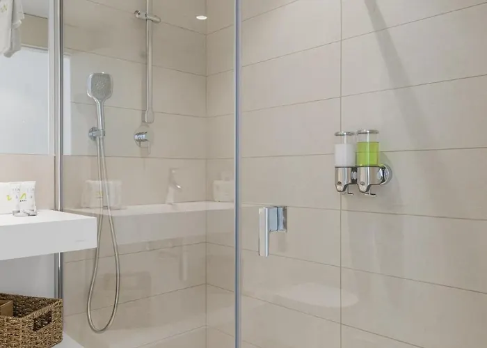 Apartamento Vivi Homes - Deco Pool, Garden, Terrace&beach Fuengirola