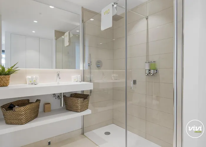 Vivi Homes - Deco Pool, Garden, Terrace&beach *