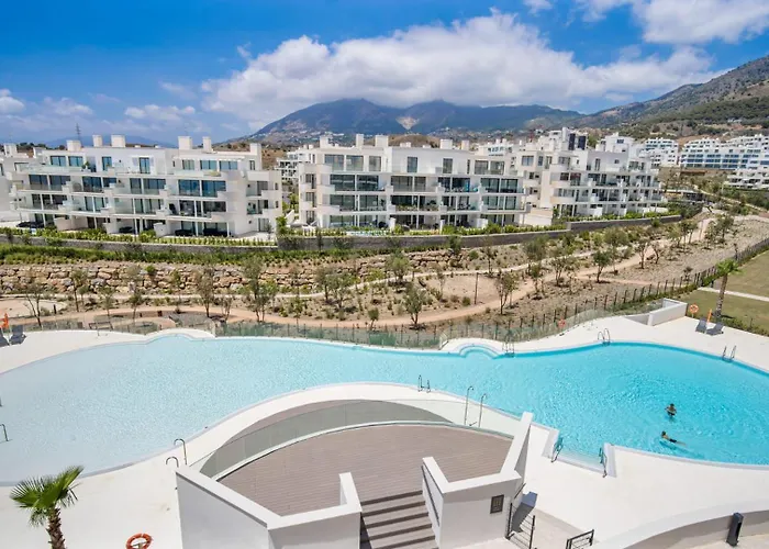 Vivi Homes - Deco Pool, Garden, Terrace&beach * Fuengirola