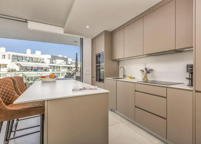 Vivi Homes - Deco Pool, Garden, Terrace&beach