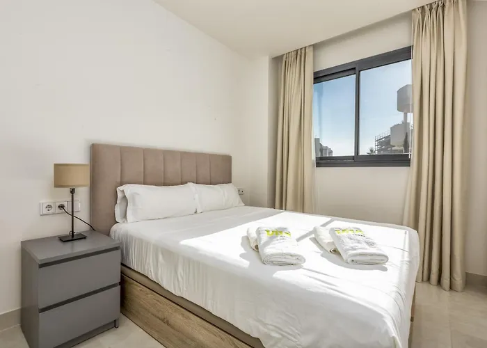 Vivi Homes - Deco Pool, Garden, Terrace&beach Fuengirola