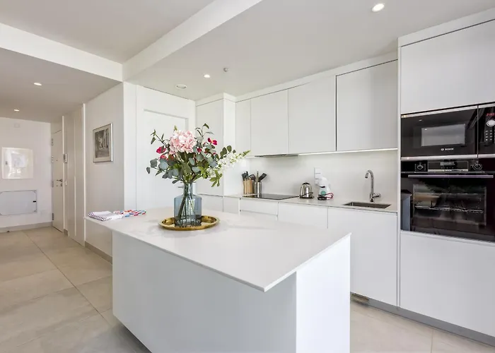 Apartment Vivi Homes - Deco Pool, Garden, Terrace &