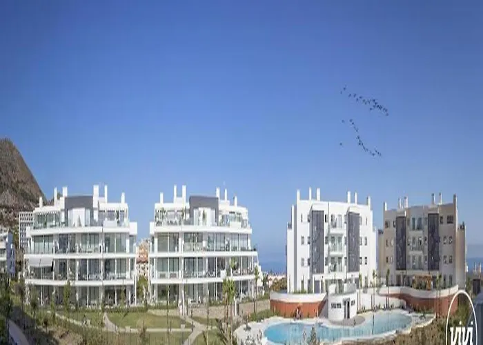 Vivi Homes - Deco Pool, Garden, Terrace&beach Apartamento