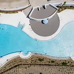 Appartement Vivi Homes - Deco Pool, Garden, Terrace &