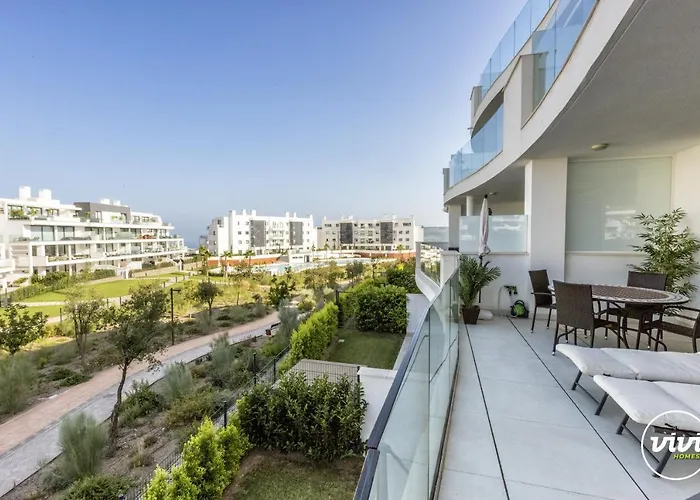 Vivi Homes - Deco Pool, Garden, Terrace & Апартаменты