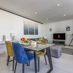 Apartment Vivi Homes - Deco Pool, Garden, Terrace & *